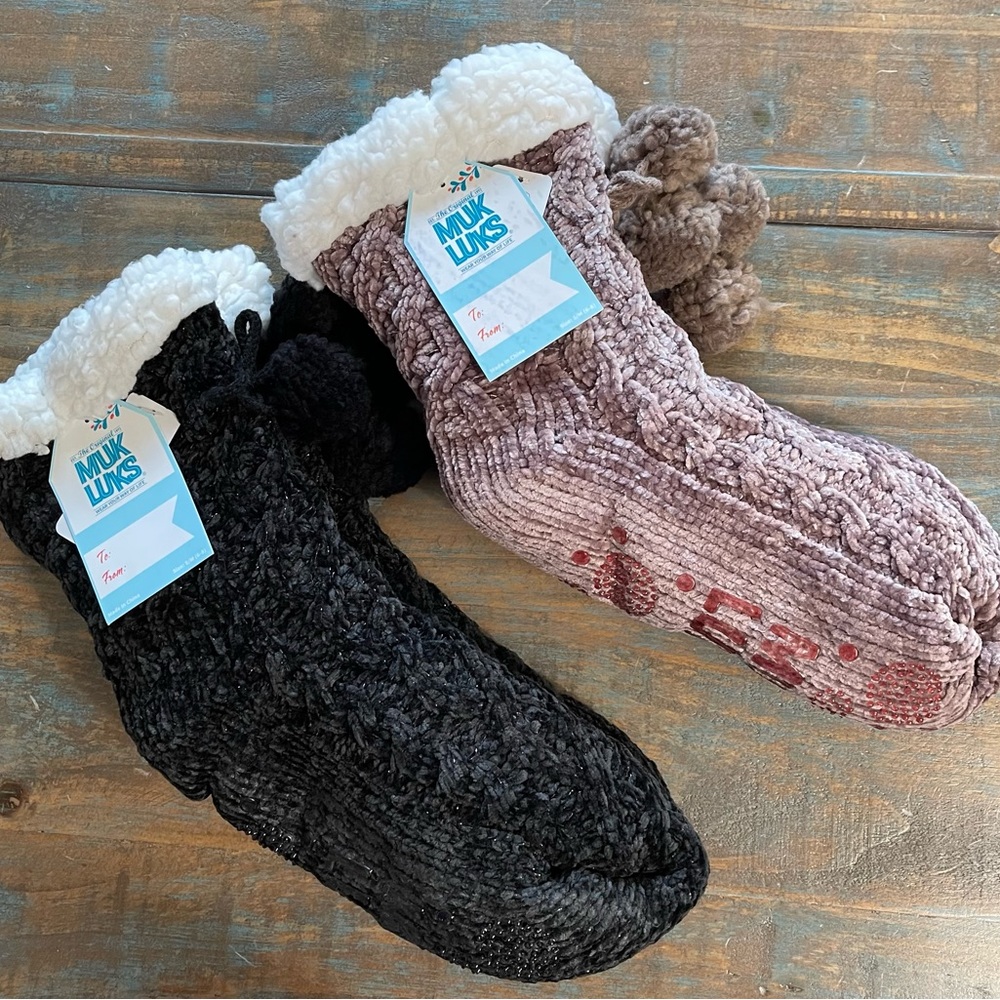 MukLuks 2 pair cabin socks with poms. colors black & mocha S/M (6/8)